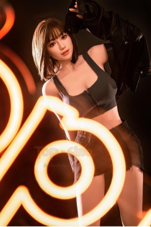 2025最受歡迎矽膠真人娃娃TOP5｜藝人等級臉蛋、女優級觸感